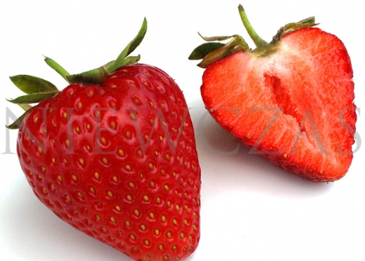 Cut strawberry fruit of Grandarosa